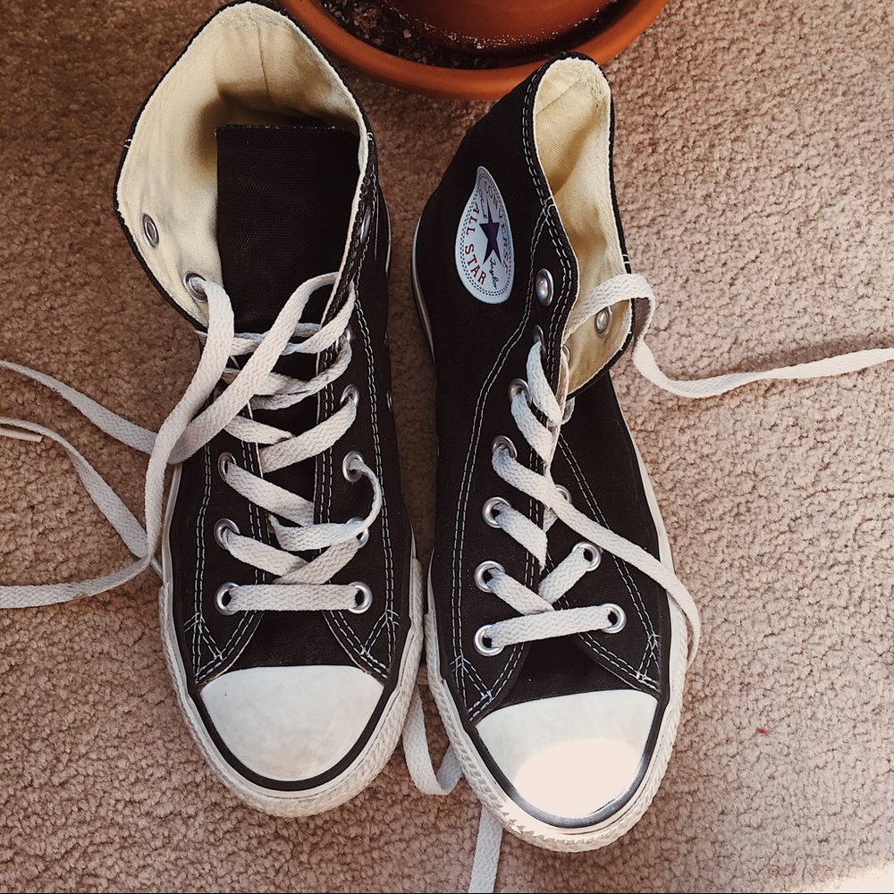 Black High top Converse All-Stars